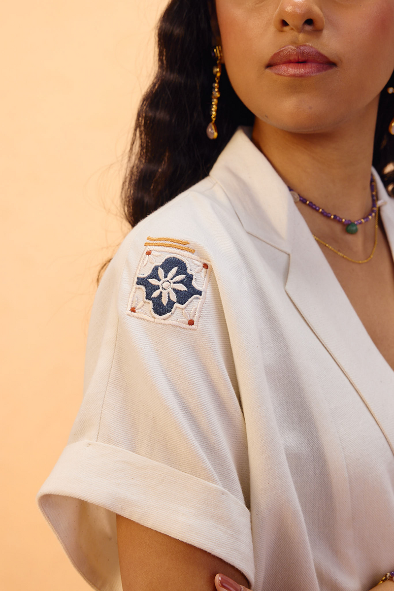 Everlasting Organic Cotton Top handwoven twill top/shirt by SUI in off-white for women in Singapore