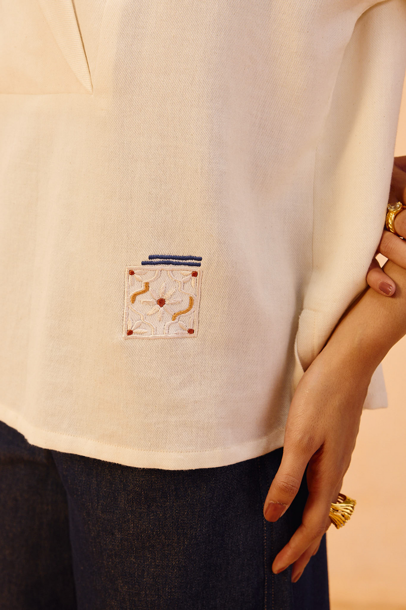 Everlasting Organic Cotton Top handwoven twill top/shirt by SUI in off-white for women in Singapore