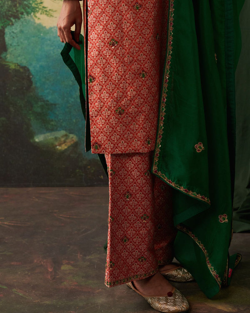 FALAK DUPATTA
