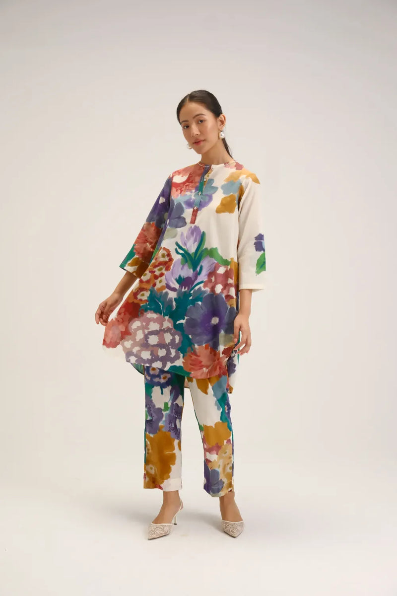 Farah White Short Kurta Set