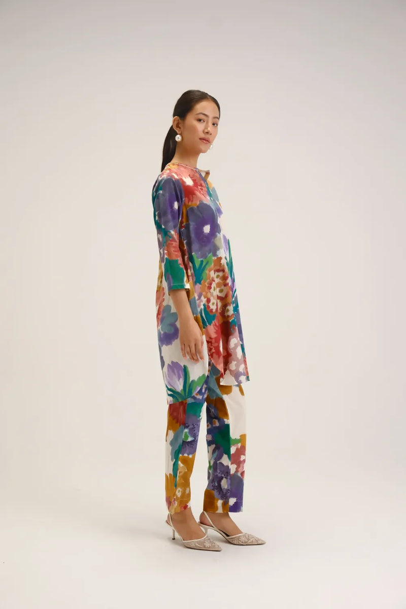 Farah White Short Kurta Set