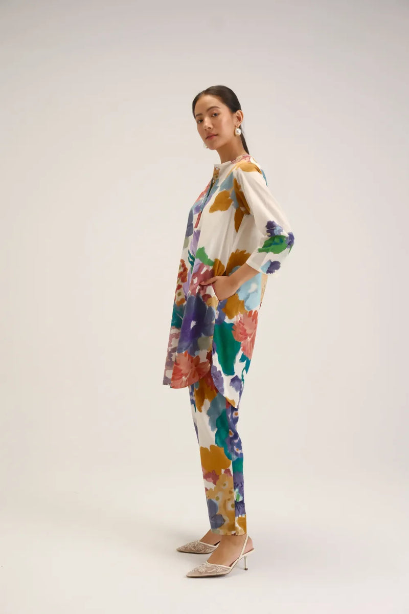 Farah White Short Kurta Set