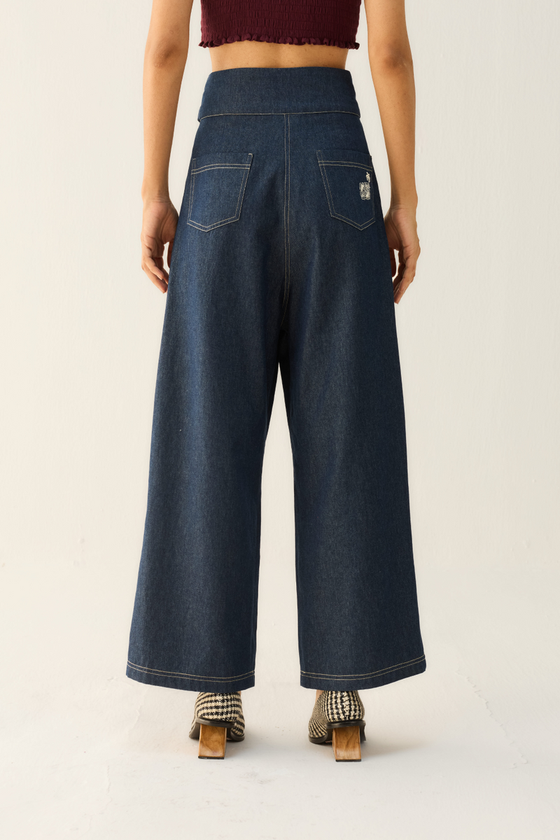 Flow Free Sustainable Denim Jeans