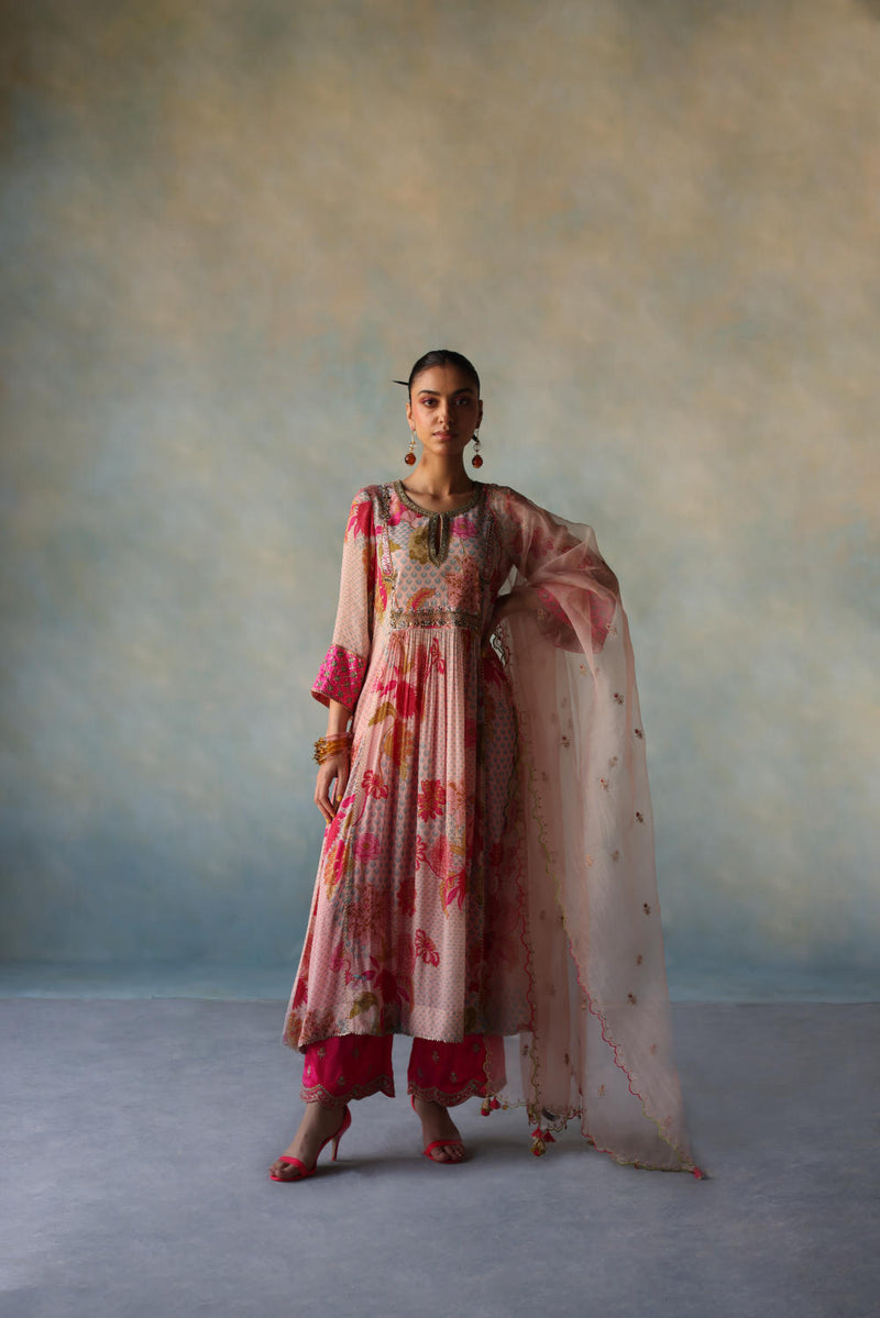 GUL NUDE PINK YOKE CHECK SLEEVE KURTA SET by Rajiramniq for women in Singapore