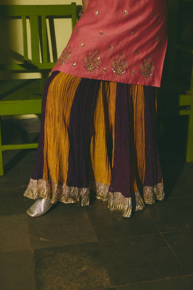 GULRUKH & LEHER KURTA & SHARARA