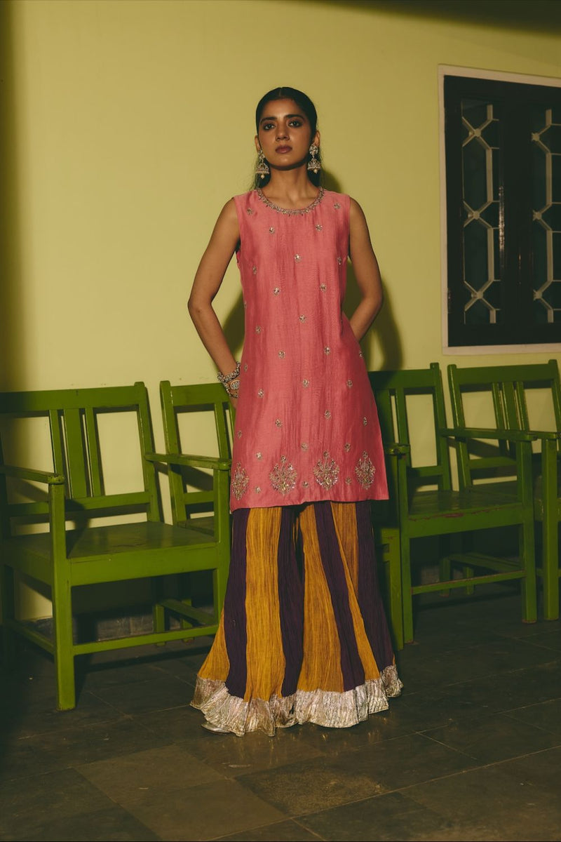 GULRUKH & LEHER KURTA & SHARARA
