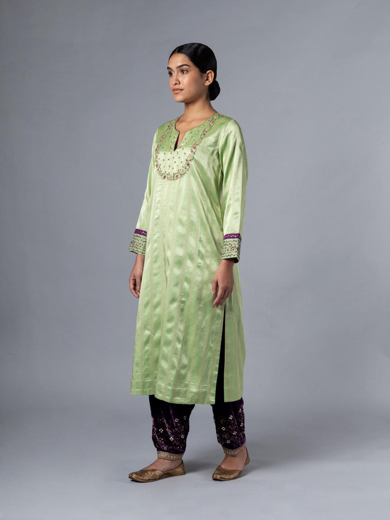 Gul Chehra Kurta