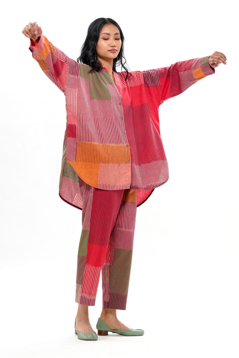 HARU RELAXED SHIRT 100% cotton by Translate - Handwoven Ikat in red color for women in Singapore