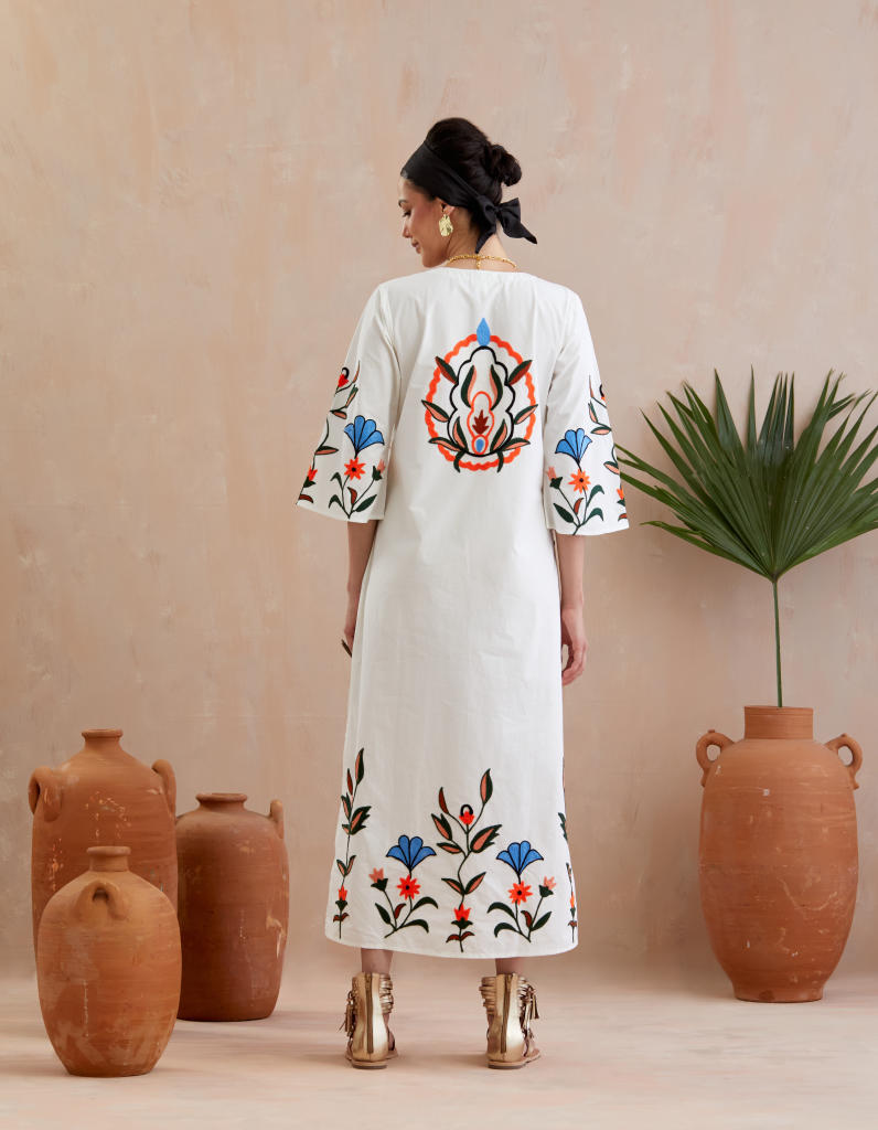 Ivory and Multi Color Thread Embroidery Gardenia Kaftan Dress poplin Buy Ivory and Multi Color Thread Embroidery Gardenia Kaftan Dress from C&W | Dresses for Women by Indian Summer Story in ivory color for women in Singapore