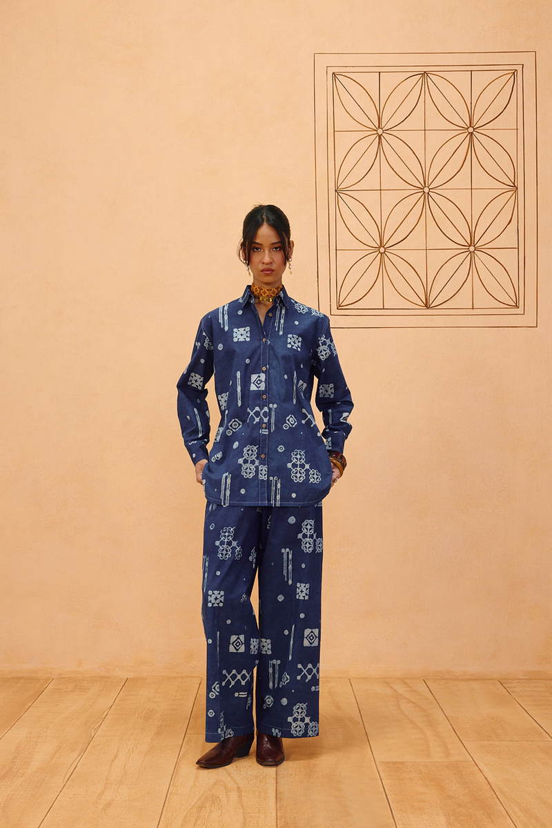 Indigo Patterns Organic Cotton Shirt organic cotton poplin top/shirt by SUI in indigo for women in Singapore