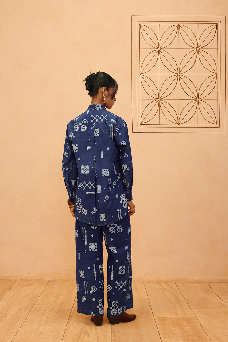 Indigo Patterns Organic Cotton Shirt organic cotton poplin top/shirt by SUI in indigo for women in Singapore