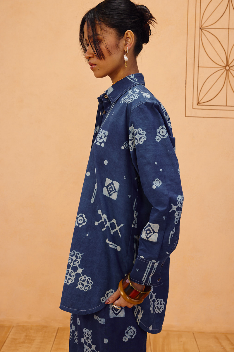 Indigo Patterns Organic Cotton Shirt organic cotton poplin top/shirt by SUI in indigo for women in Singapore