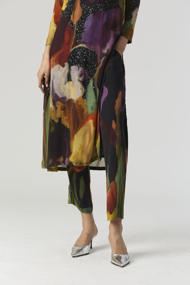 IVY EMBROIDERED KURTA SET by Yam in black color for women in Singapore