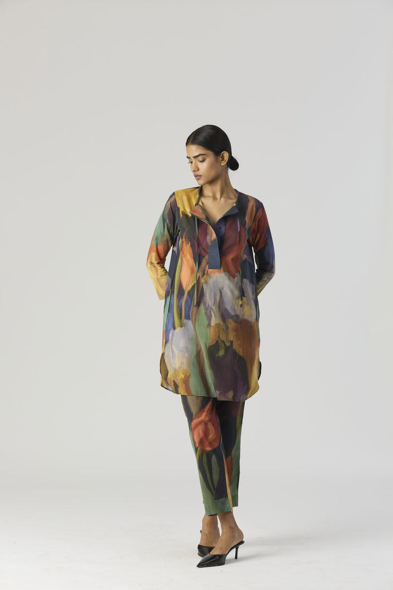 IVY SHORT KURTA SET cotton by Yam in black color for women in Singapore