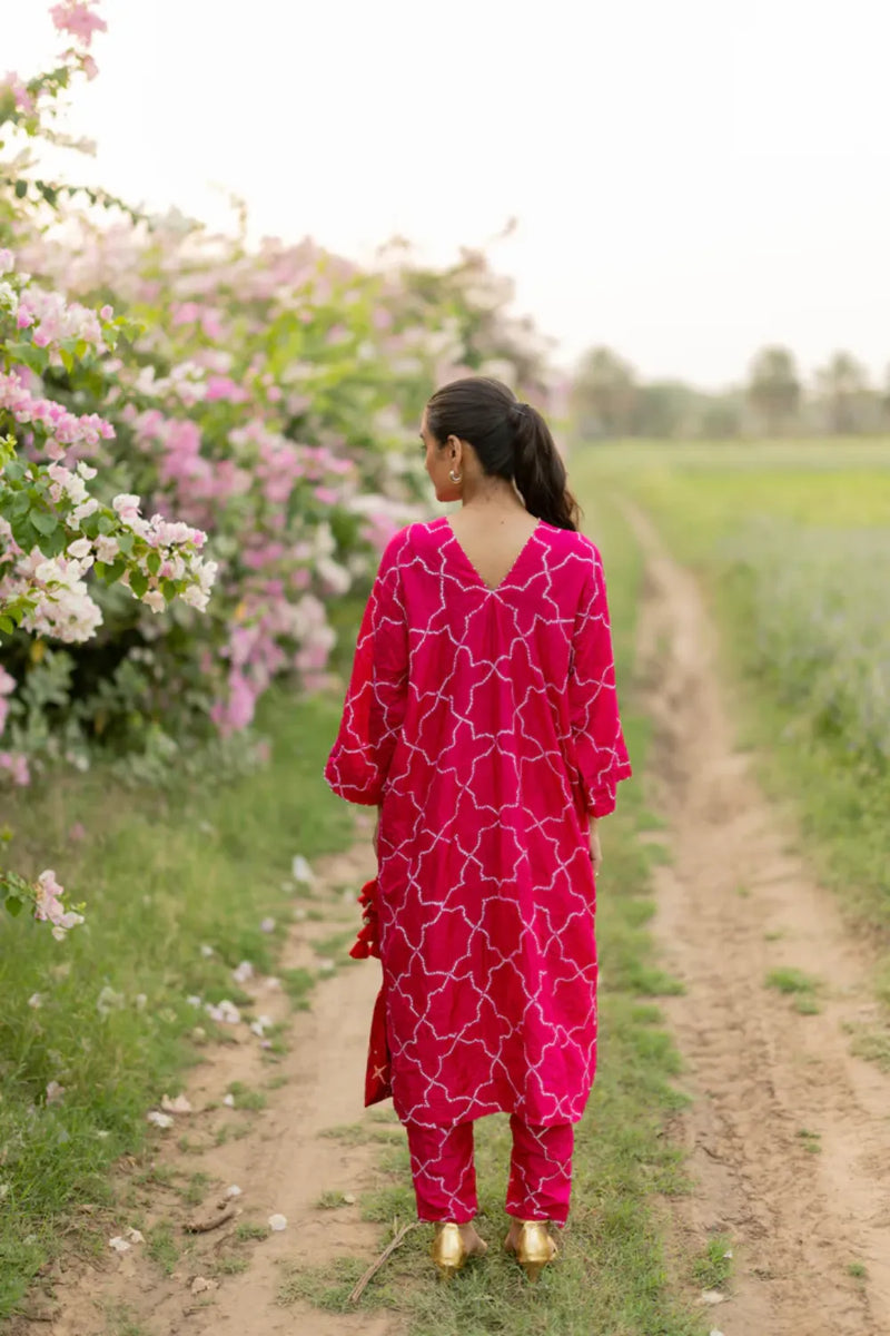 JAALI V2 KURTA SET-PINK silk by Dyelogue in pink color for women in Singapore