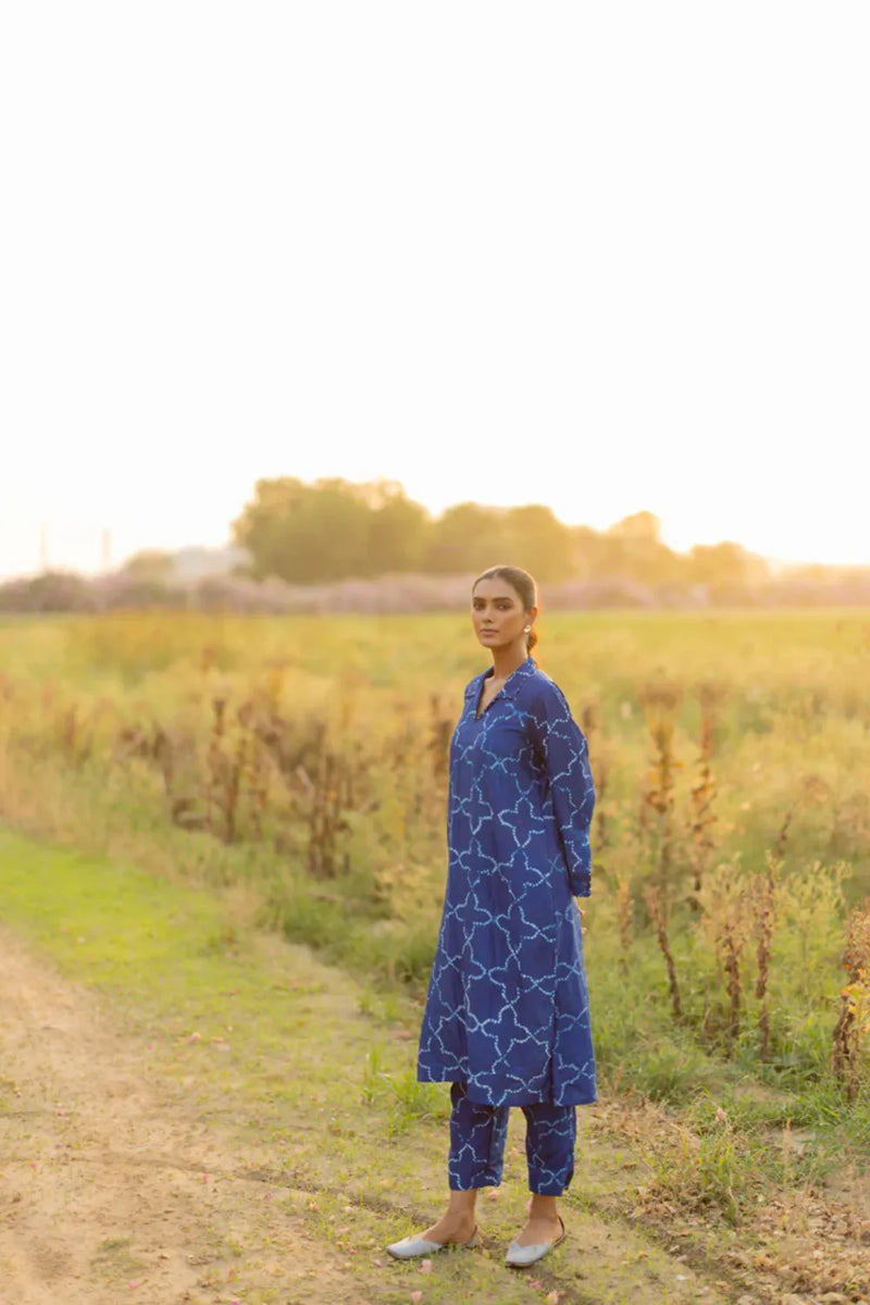 JAALI V KURTA SET-INDIGO silk by Dyelogue for women in Singapore