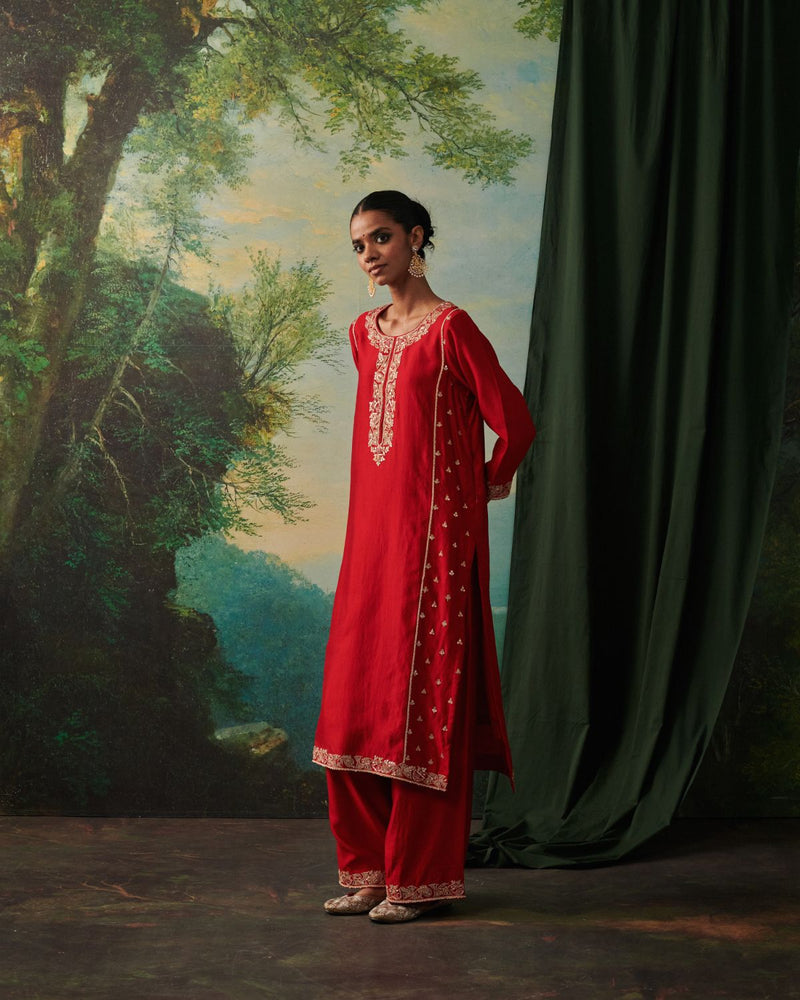 JAZABAH & SAIYAN KURTA & PANT