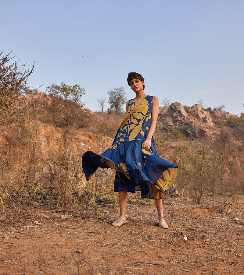 Sharbat cotton by Khara Kapas in blue for women in Singapore