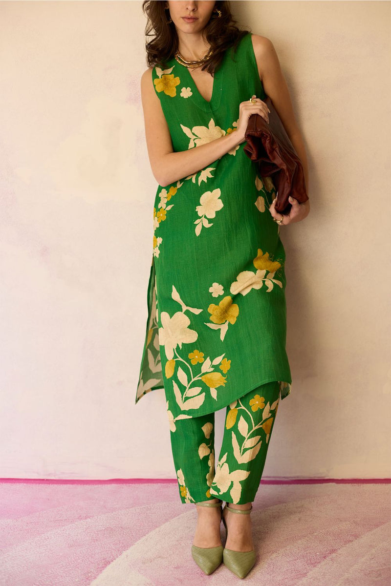 Hibiscus Anaar V-Neck Co-ord Set - Fern cotton by World of SiSa for women in Singapore