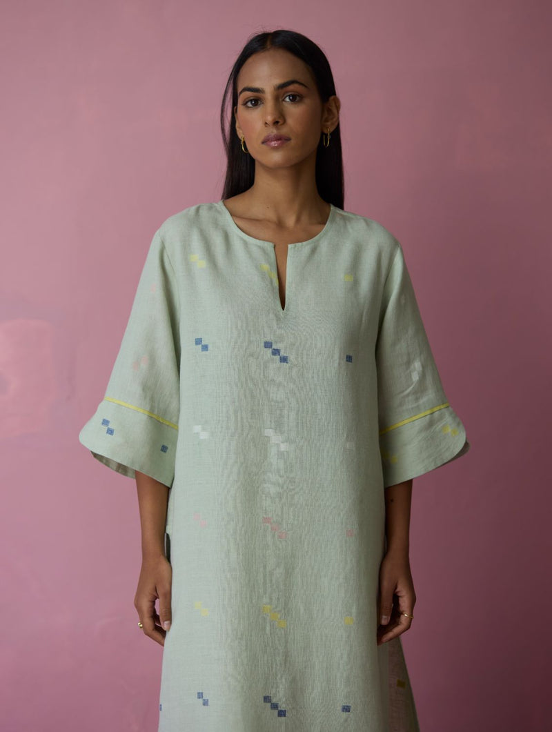 Rina High-slit Jamdani Linen Kurta - Aqua