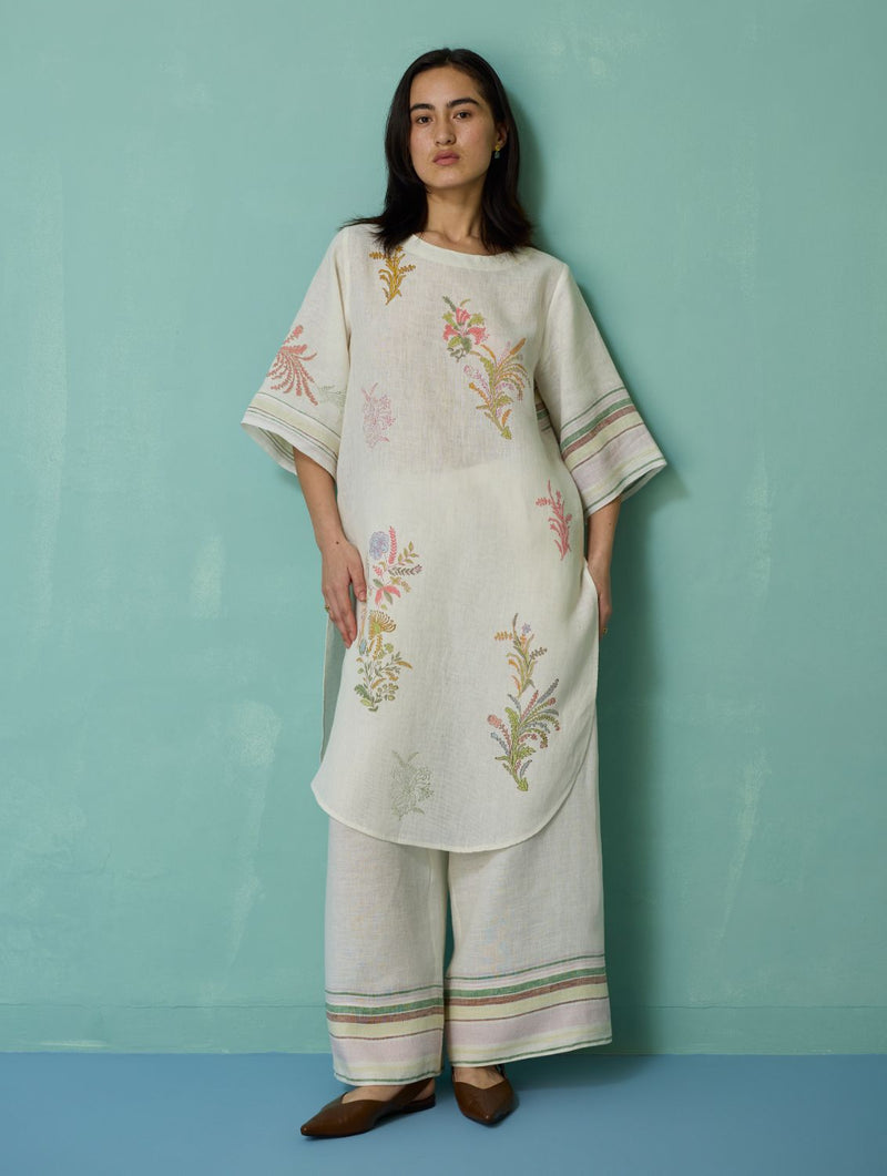 Nami Floral Block-Printed Curved Hem Kurta - Ivory linen light kurta set by Manan in ivory for women in Singapore