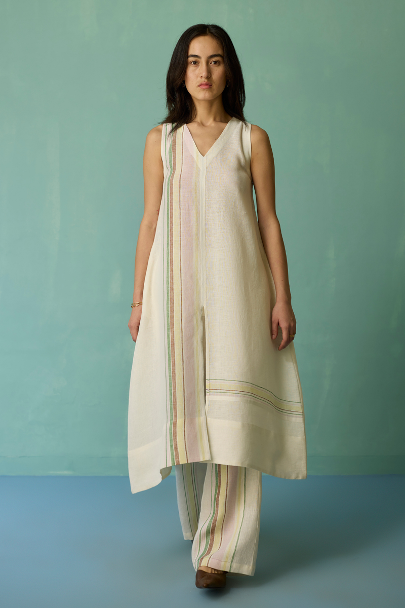 Vanya Border Linen Sleeveless Kurta - Ivory linen light kurta set by Manan in ivory for women in Singapore