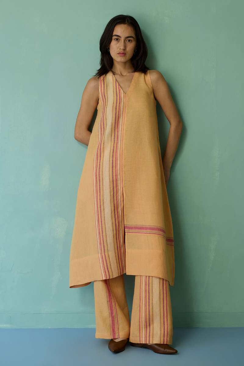 Vanya Border Linen Sleeveless Kurta - Apricot linen light kurta set by Manan in apricot for women in Singapore