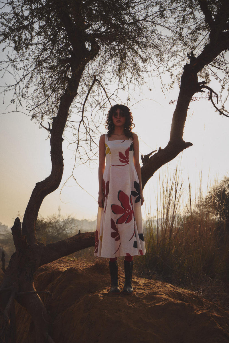 Floral Burst by Khara Kapas in white for women in Singapore