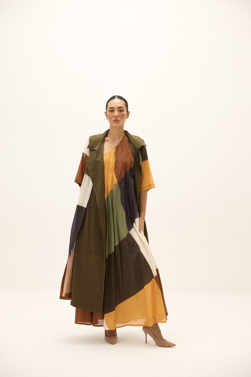Autumn Veil Coat twill by Khara Kapas in green for women in Singapore