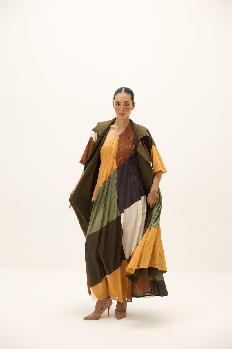 Autumn Veil Coat twill by Khara Kapas in green for women in Singapore