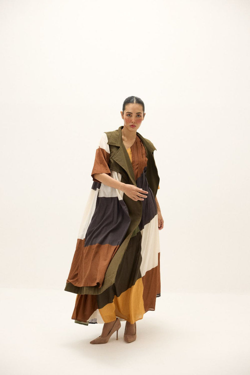 Autumn Veil Coat twill by Khara Kapas in green for women in Singapore