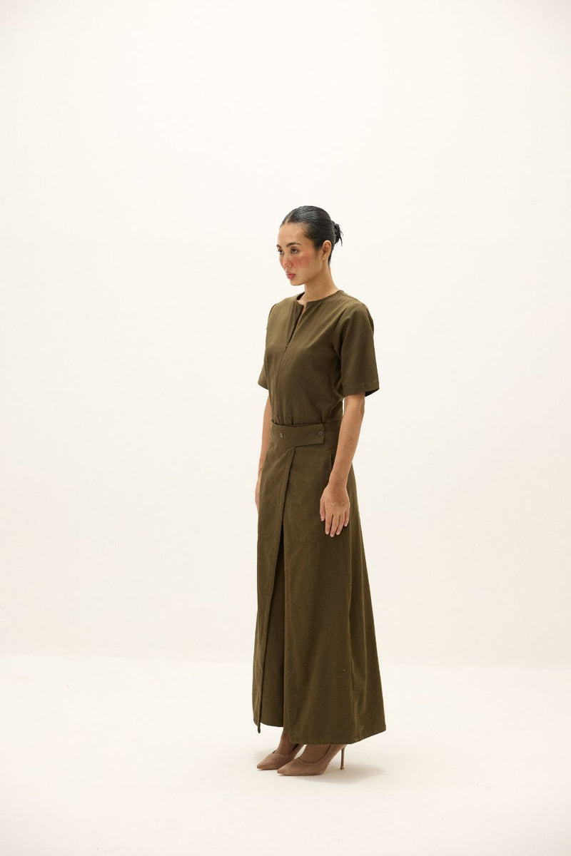 Aluna Jumpsuit oxford by Khara Kapas in green for women in Singapore