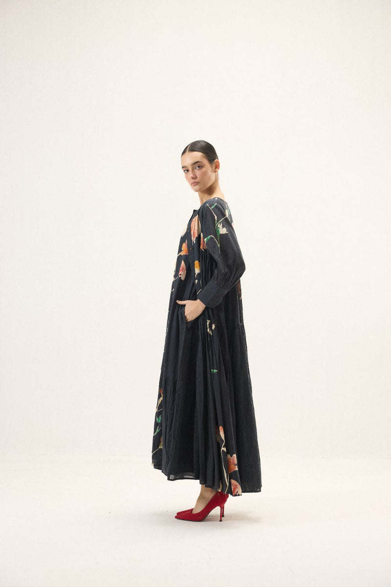 Elowen set mulmul by Khara Kapas for women in Singapore