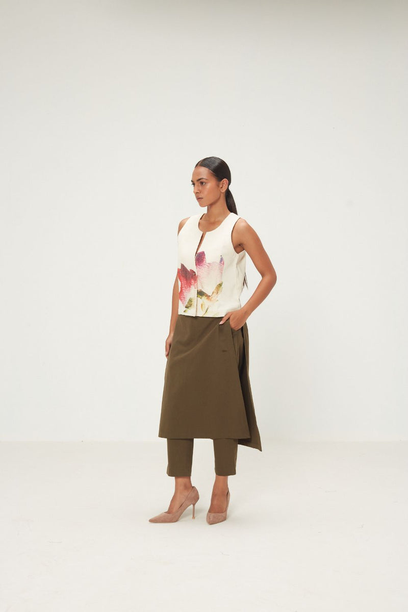 Olive Dust Pants twill by Khara Kapas in olive for women in Singapore