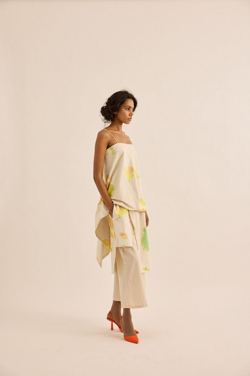 Dried Moss Pants poplin by Khara Kapas in ecru for women in Singapore