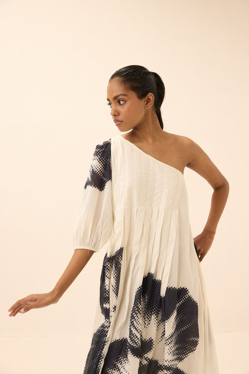 Iceberg Dress mul by Khara Kapas in black for women in Singapore