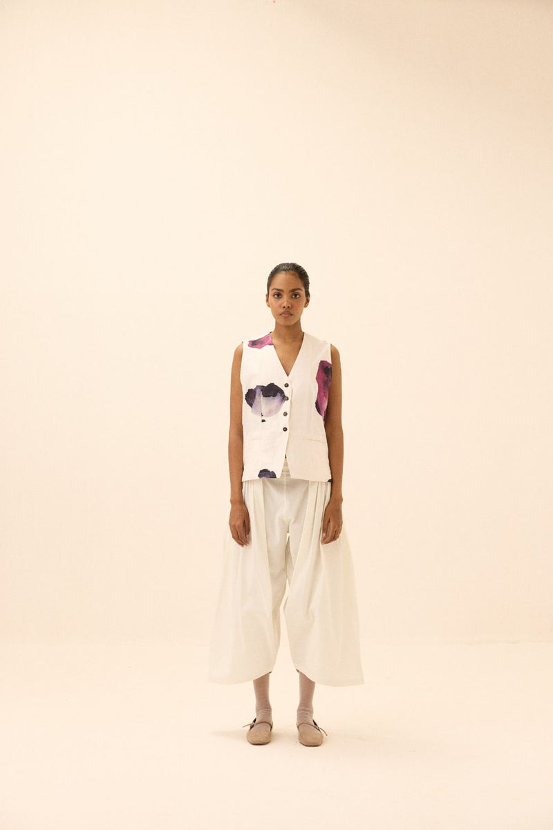 River Pants poplin by Khara Kapas in white for women in Singapore