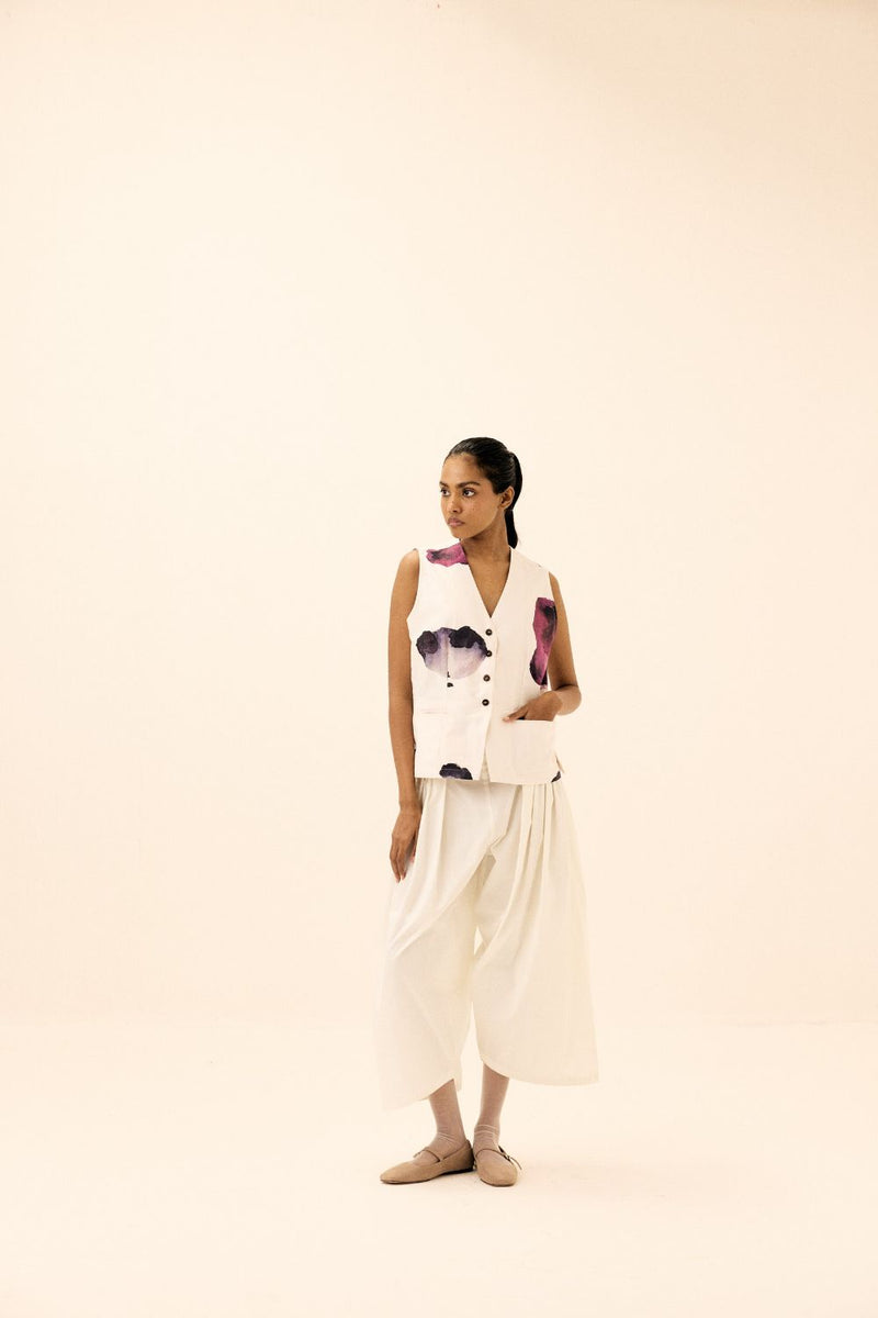 River Pants poplin by Khara Kapas in white for women in Singapore