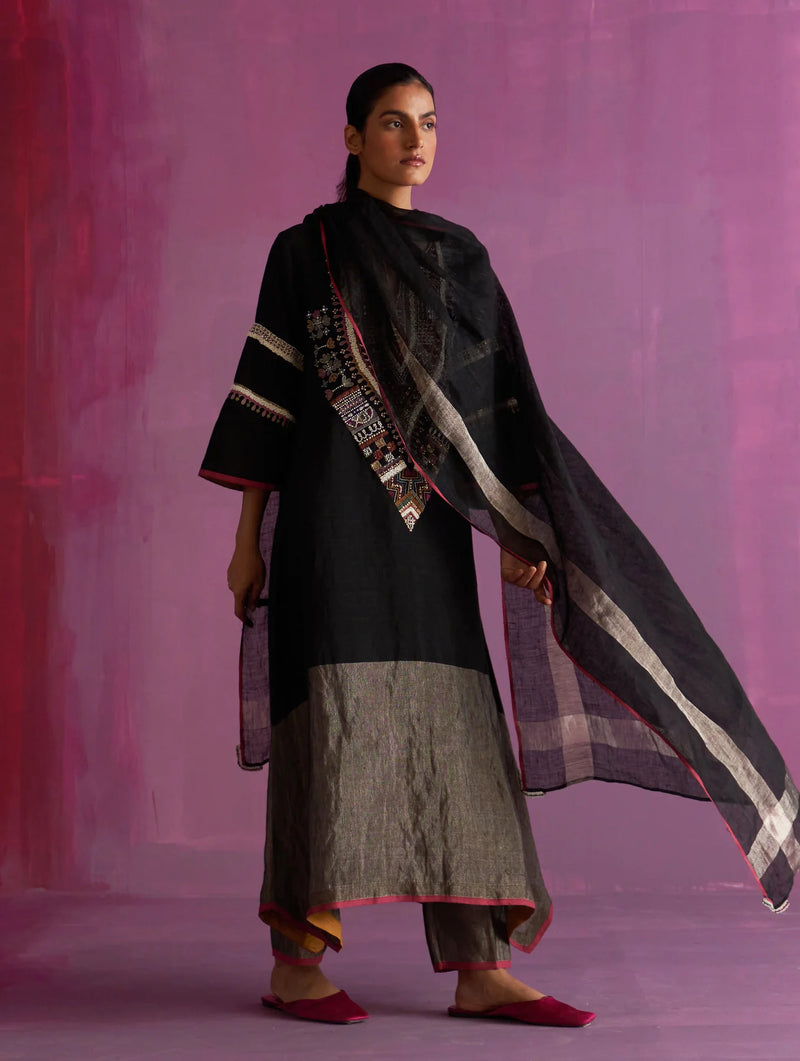 Afra Hand-Embroidered Kurta Set - Black linen by Manan in black color for women in Singapore