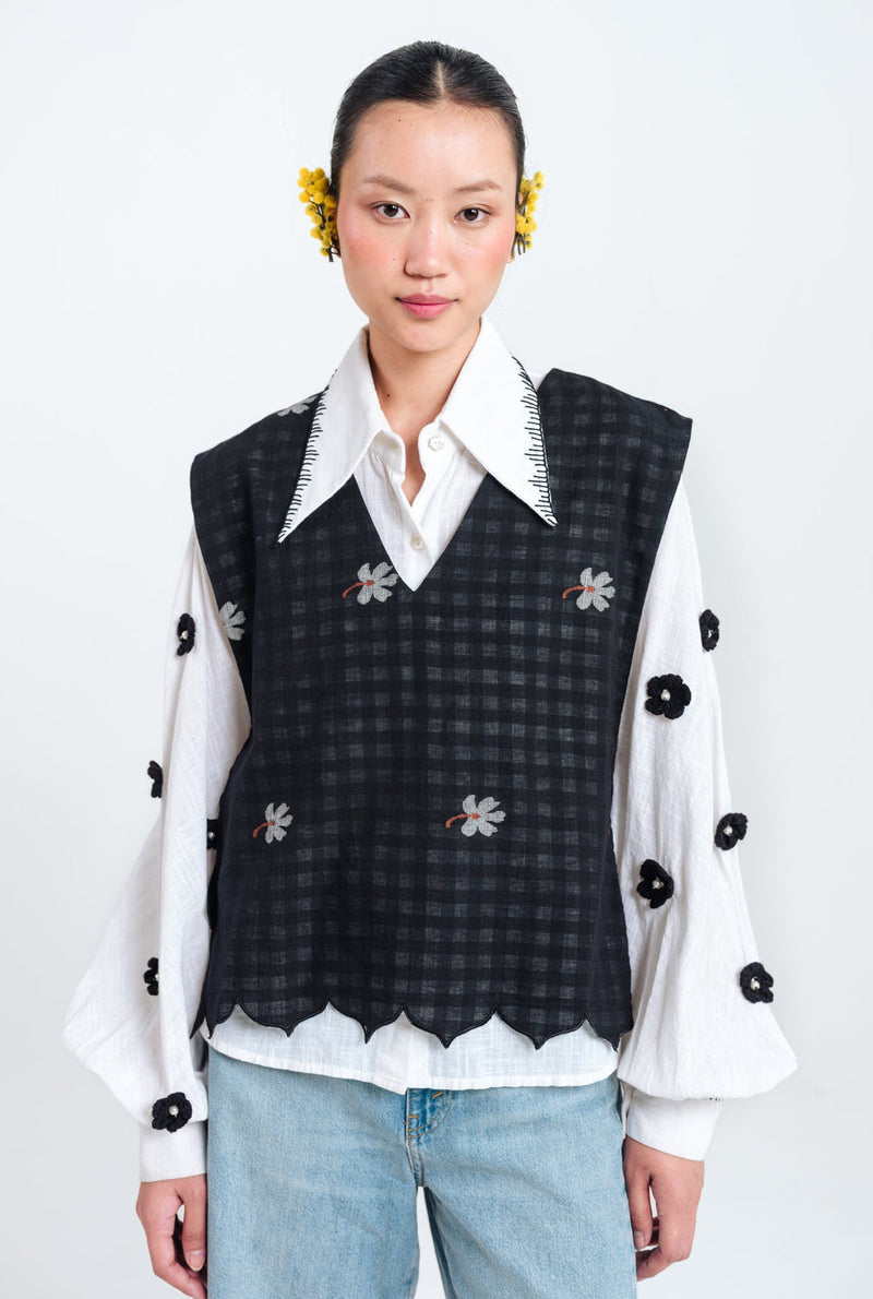 Leap Jamdani Scallop Overlay jamdani jacket/overlay by JodiLife in black for women in Singapore