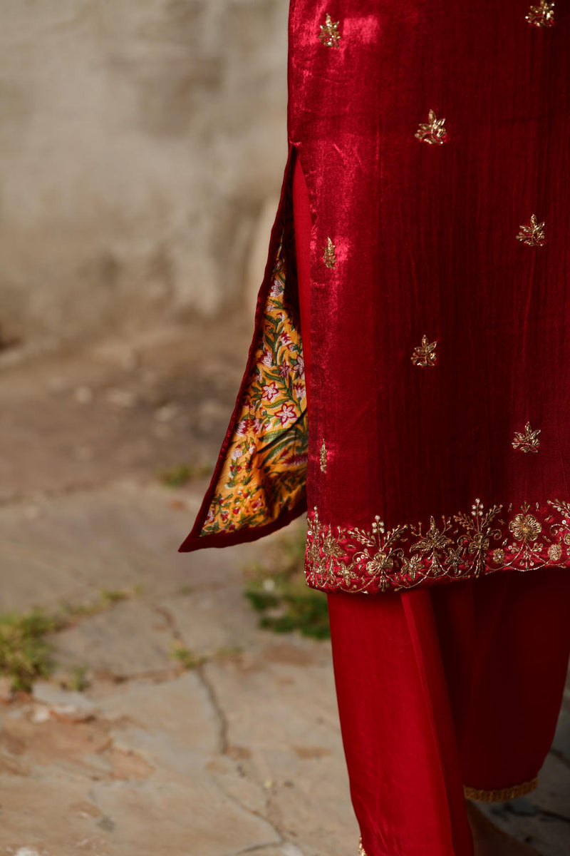 Maanak Kurta Set by Tokree in red color for women in Singapore