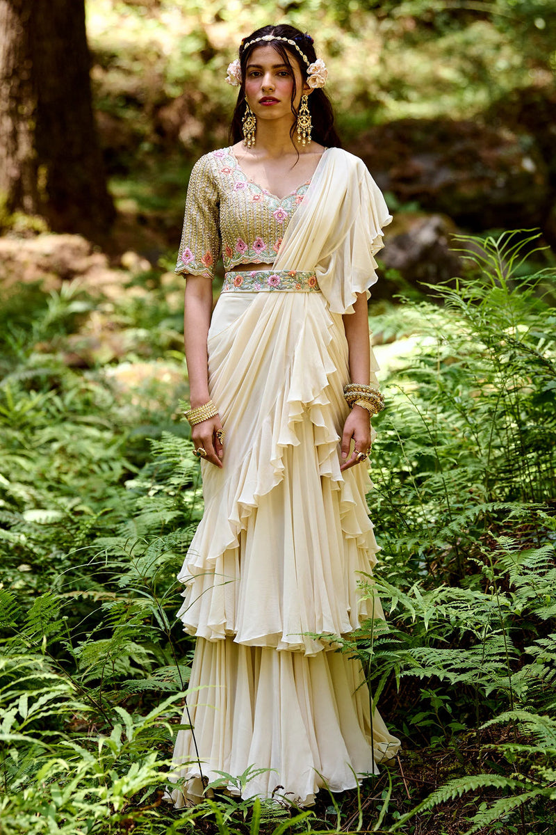 Melanie Saree Set georgettte by Paulmi & Harsh-kahan Sep'26 in off white for women in Singapore