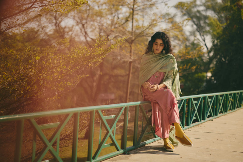 MIRAAL DUPATTA