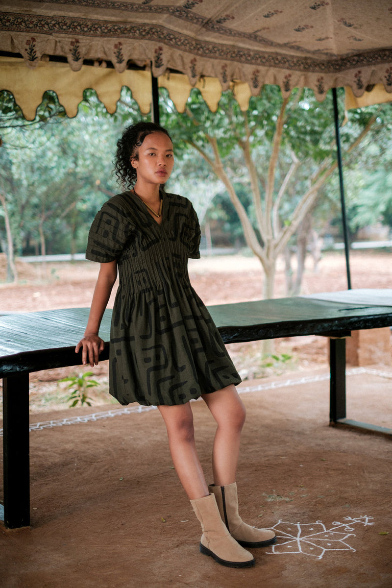 Meknes kimono dress Crushed Cotton dress by The Terra Tribe in green for women in Singapore