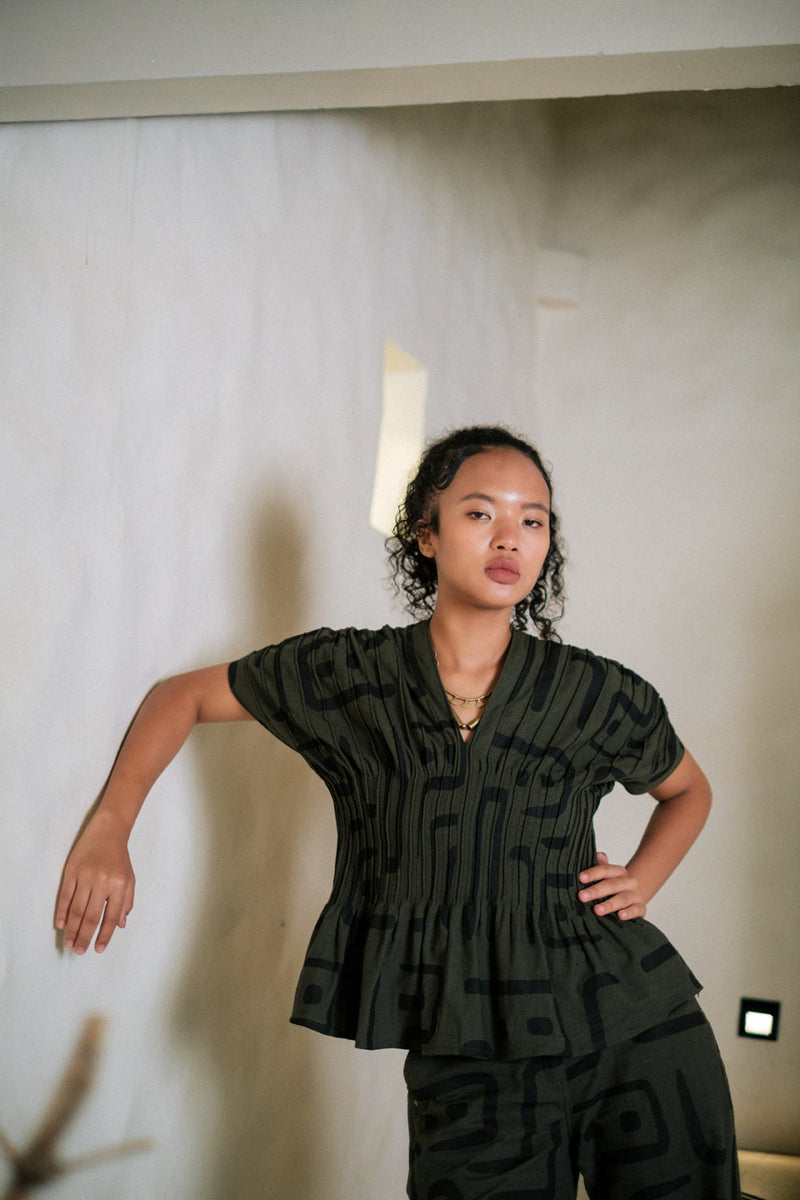 Meknes kimono top paiwand top/shirt by The Terra Tribe in green for women in Singapore