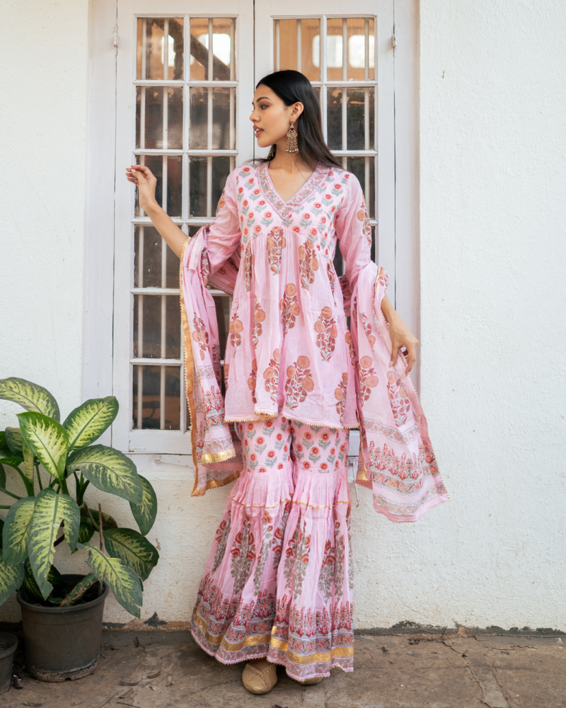 Pink Block Printed Short Kurta Set cotton Buy Pink Block Printed Short Kurta Set from C&W | Kurta/Kurta Sets for Women by Maison Shefali in pink color for women in Singapore