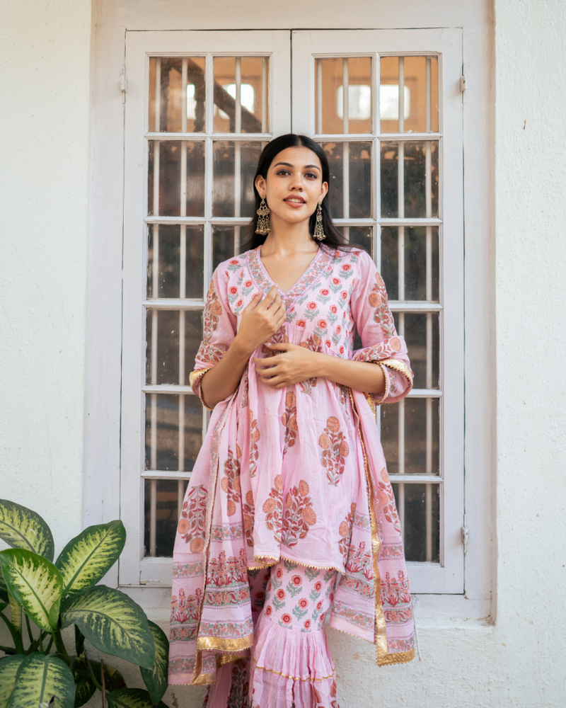 Pink Block Printed Short Kurta Set cotton Buy Pink Block Printed Short Kurta Set from C&W | Kurta/Kurta Sets for Women by Maison Shefali in pink color for women in Singapore