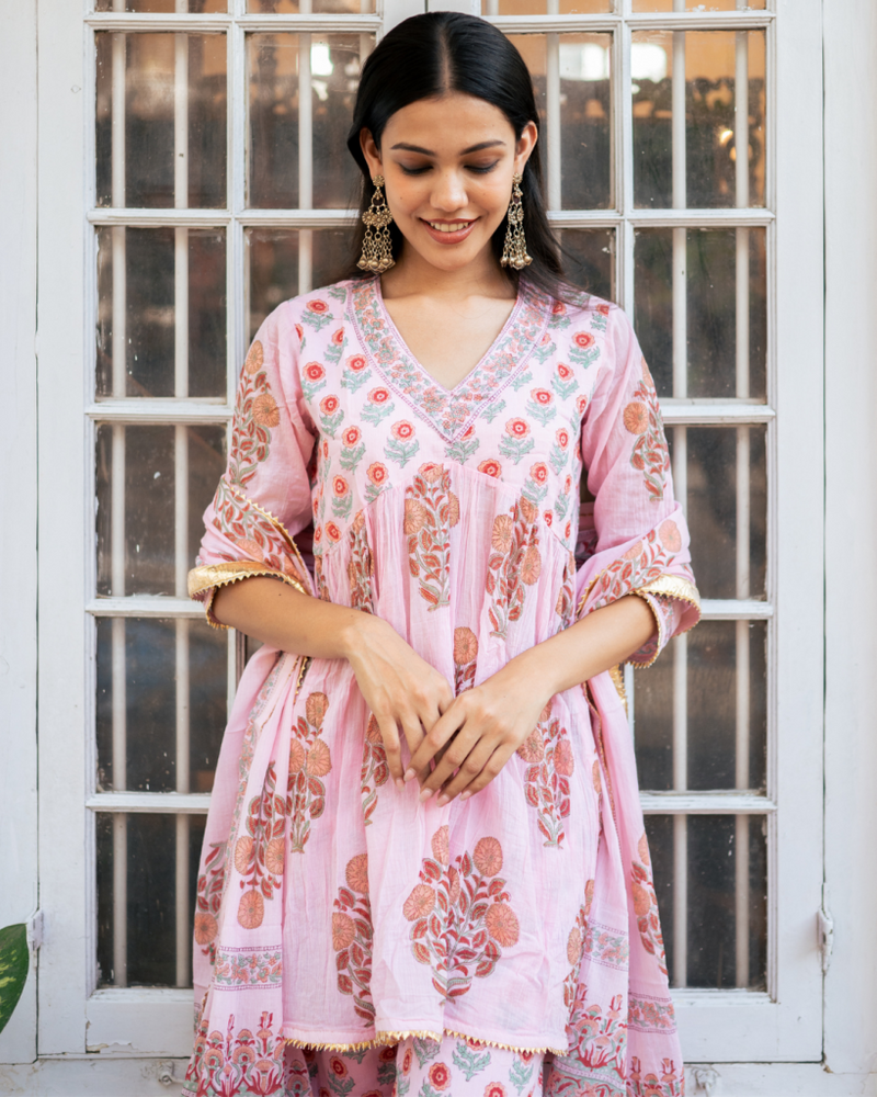Pink Block Printed Short Kurta Set cotton Buy Pink Block Printed Short Kurta Set from C&W | Kurta/Kurta Sets for Women by Maison Shefali in pink color for women in Singapore