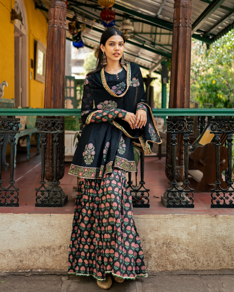 Black Block Printed Sharara Set cotton Buy Black Block Printed Sharara Set from C&W | Kurta/Kurta Sets for Women by Maison Shefali in black color for women in Singapore