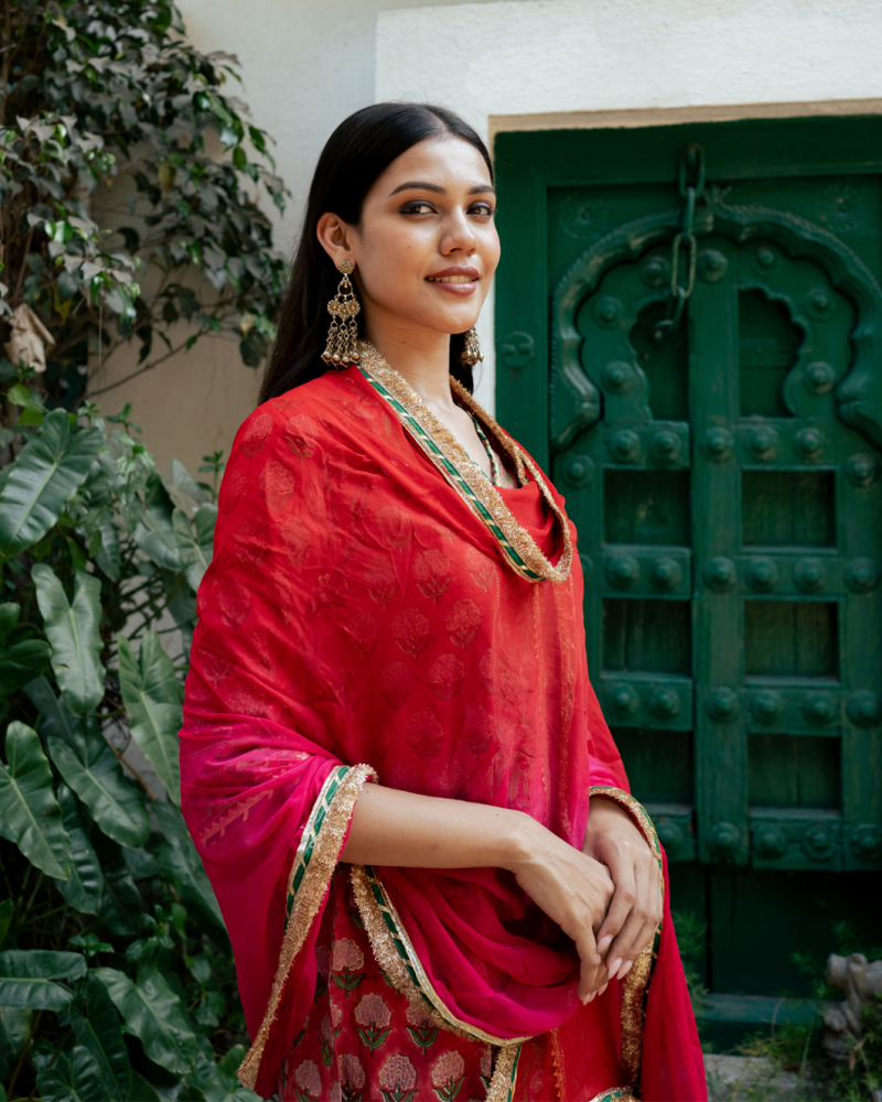 Red Block Printed Kurta Set cotton Buy Red Block Printed Kurta Set from C&W | Kurta/Kurta Sets for Women by Maison Shefali in red color for women in Singapore